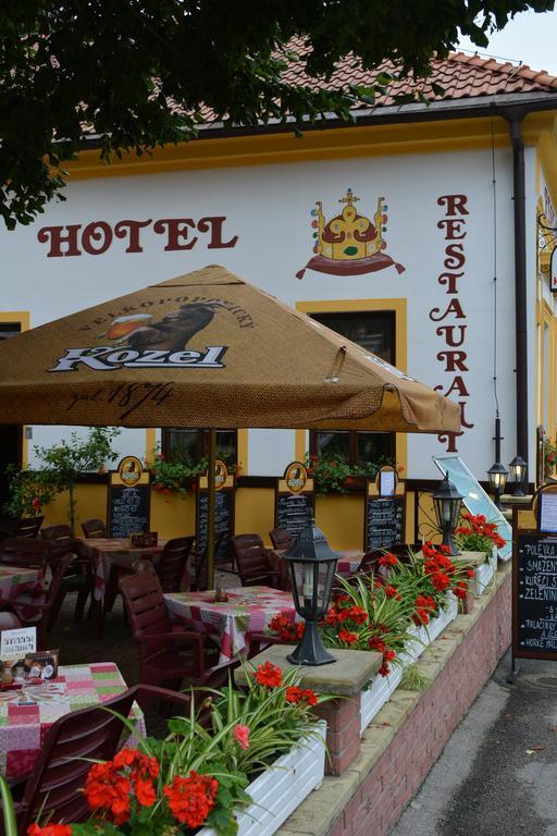 Hotel Koruna Karlstejn ภายนอก รูปภาพ