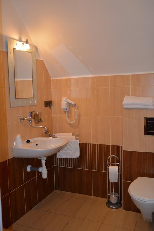 Hotel Koruna Karlstejn ห้อง รูปภาพ